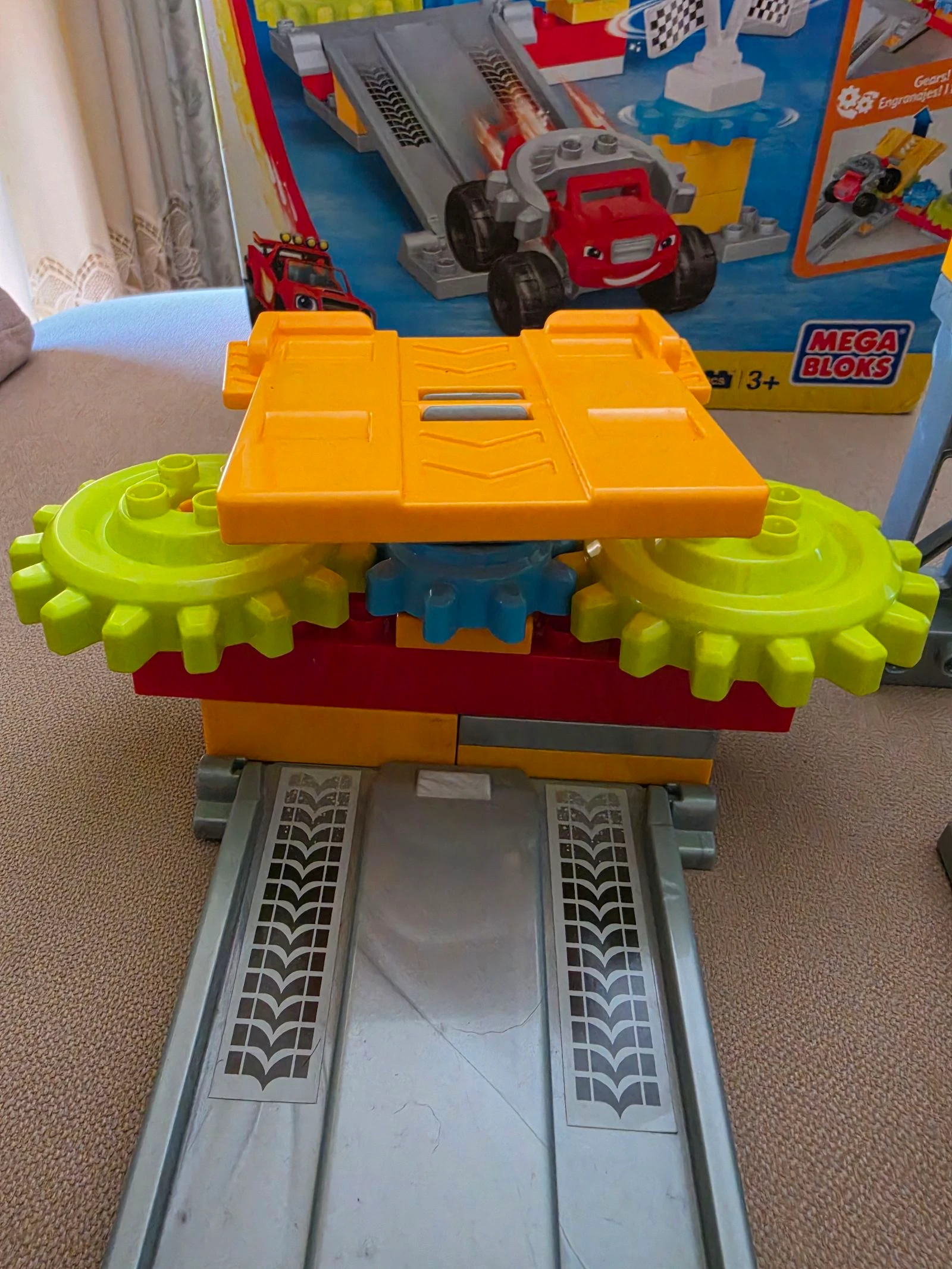 Blaze et les monster machines: Garage Axle City – photo 8